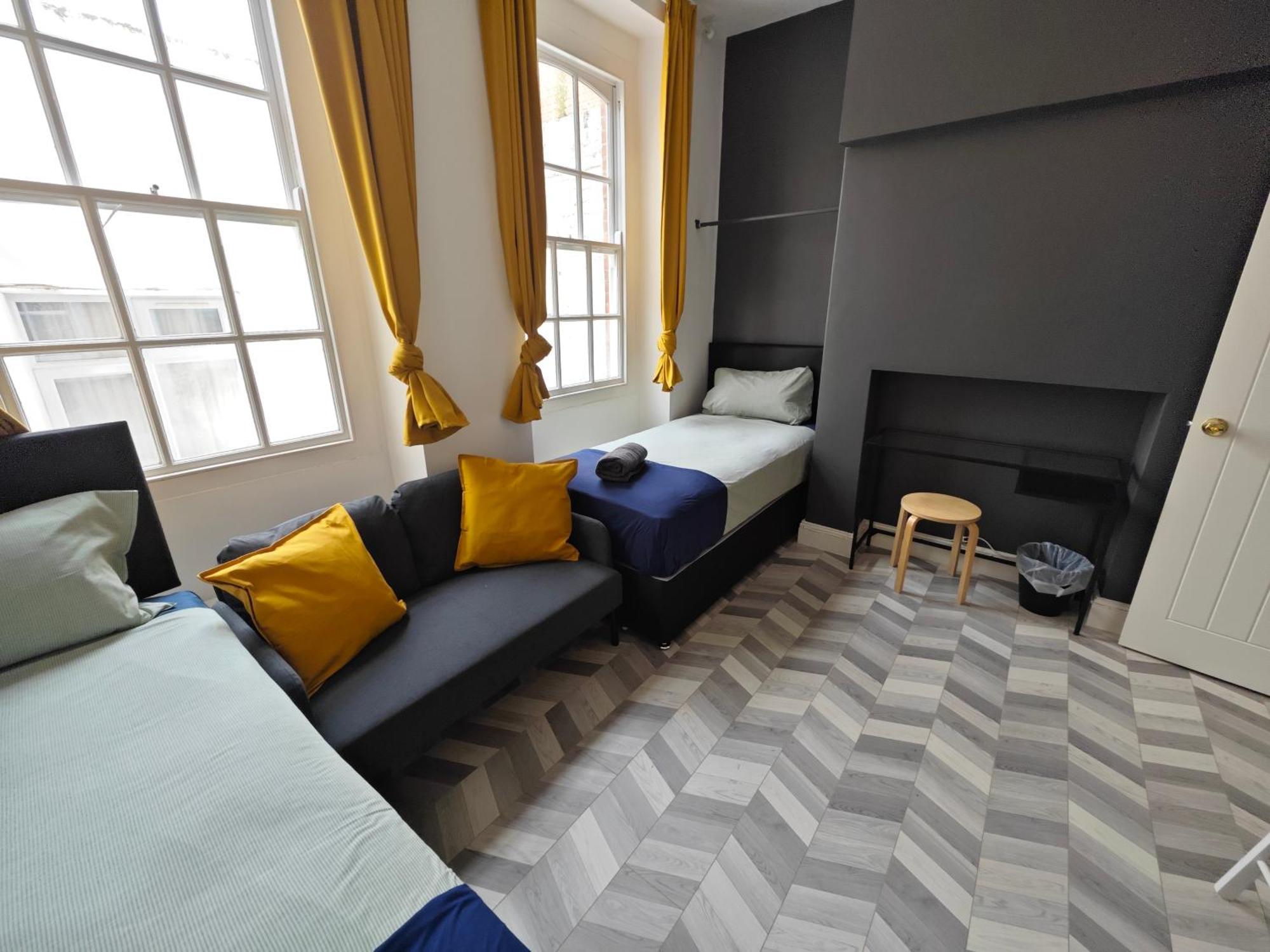 2 Bedroom 2 Bathroom Apartment In Old St - Shoreditch - Zone 1 London Eksteriør billede