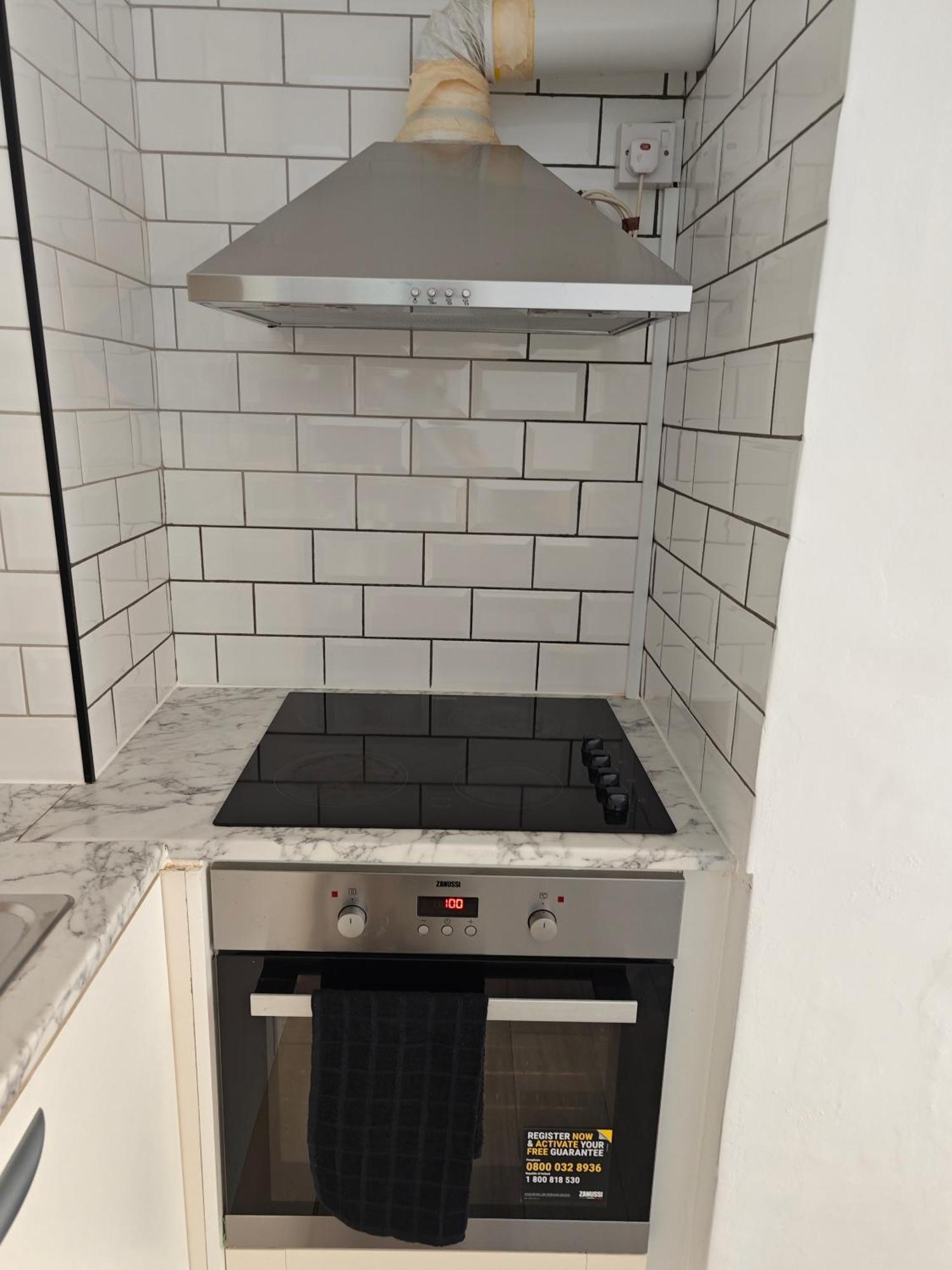 2 Bedroom 2 Bathroom Apartment In Old St - Shoreditch - Zone 1 London Eksteriør billede