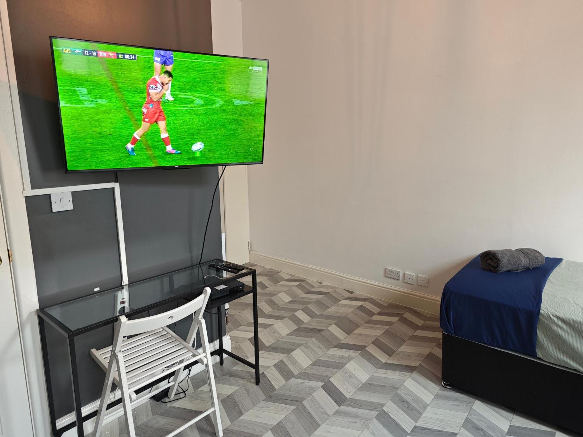 2 Bedroom 2 Bathroom Apartment In Old St - Shoreditch - Zone 1 London Eksteriør billede